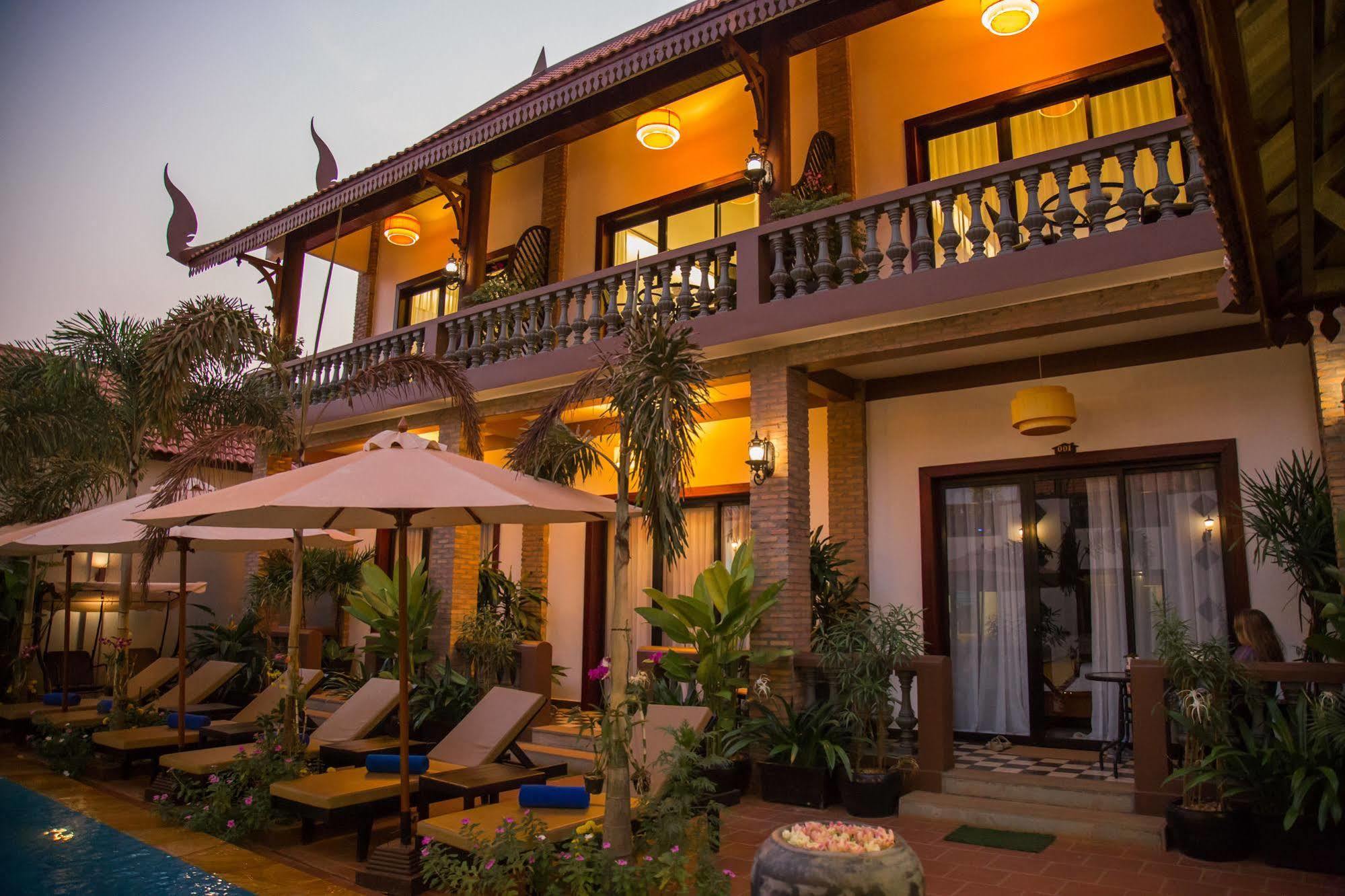 Kralanh Petite Villa Siem Reap Exterior foto